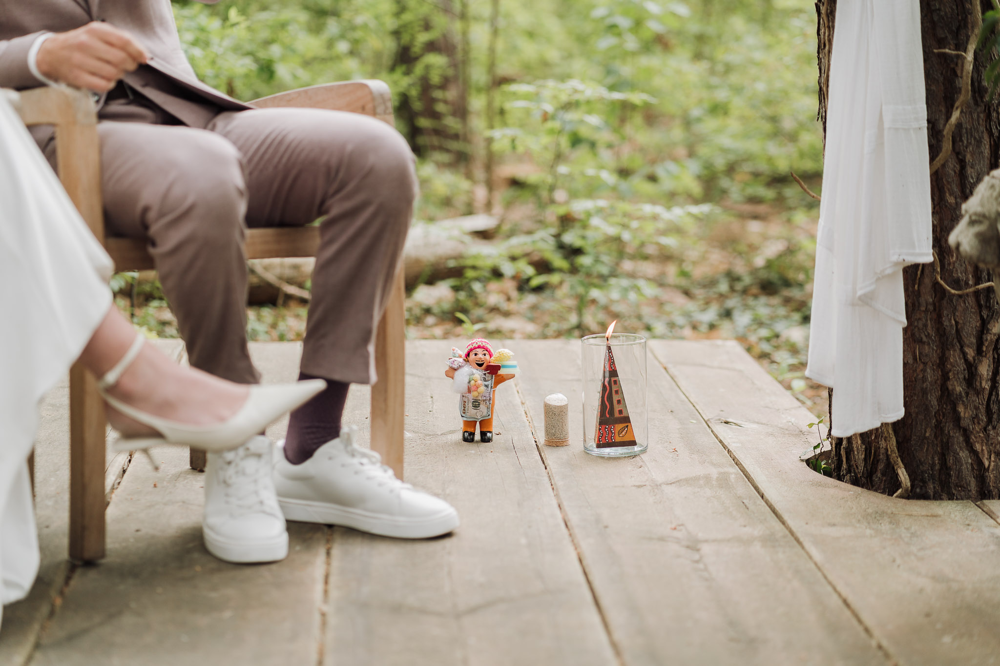 Hochzeit Framhouse Wandlitz, Freie Trauung, Hochzeitsfotografin Berlin, Emotionale ;Momente, Authentische Hochzeitsfotografie, Ritual