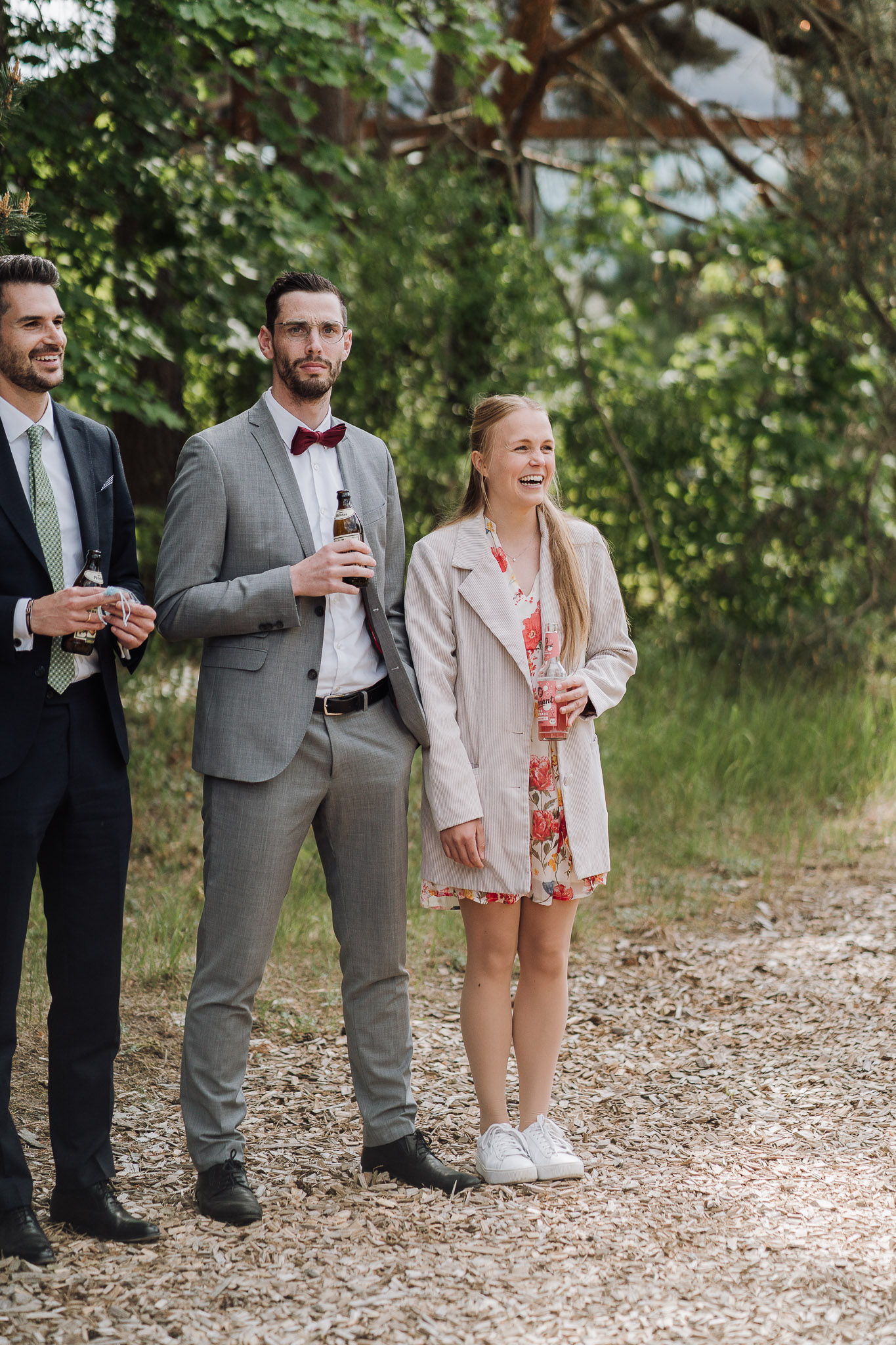 Hochzeit Framhouse Wandlitz, Freie Trauung, Hochzeitsfotografin Berlin, Emotionale ;Momente, Authentische Hochzeitsfotografie, Gäste, Reportagefotografie